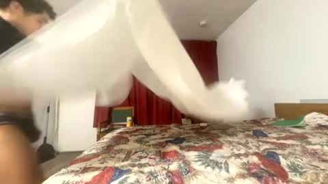 shurthingxx online show from January 12, 7:43 am