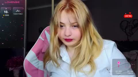 Molly online show from February 20, 12:08 am