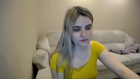 shy_sabrina_ online show from April 29, 5:30 pm