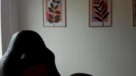 shylittlebunny online show from September 30, 5:45 pm