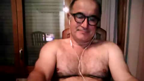 shymmy10 online show from April 27, 4:32 am
