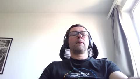 shytoyboy__ online show from April 25, 8:16 am