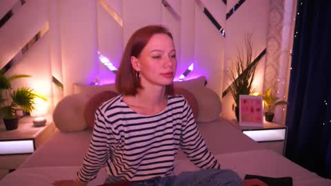 shyysiren online show from March 10, 2:32 pm