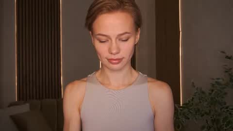 shyysiren online show from June 29, 7:05 am