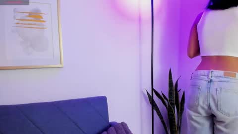 Snapshot of sia_roose chatting on October 21, 8:23 pm Sia online show from October 21, 8:23 pm