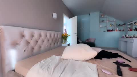 sialone online show from March 16, 7:12 am