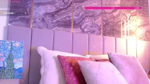 Sienna Blake online show from January 8, 10:15 pm