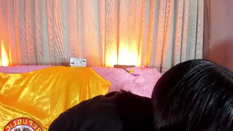 sienna_lux01 online show from June 18, 9:14 am