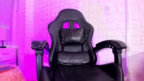 sienna_lux01 online show from July 24, 2:20 am