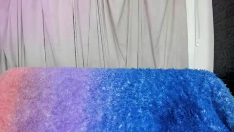 sienna_lux01 online show from April 28, 3:22 am
