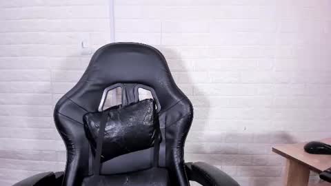 sienna_lux01 online show from July 16, 3:21 am