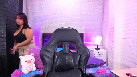 sienna_lux01 online show from July 18, 3:08 am