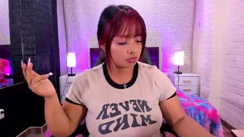 sienna_lux01 online show from July 7, 2:24 am