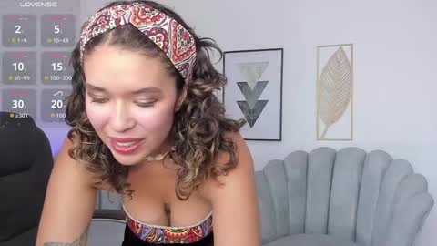 siiena online show from April 24, 5:15 pm