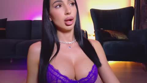 Sienna online show from July 16, 8:56 pm