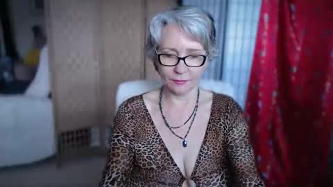petra daniels online show from April 13, 8:13 pm