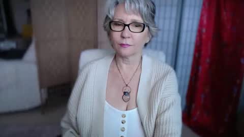 petra daniels online show from April 14, 8:45 pm