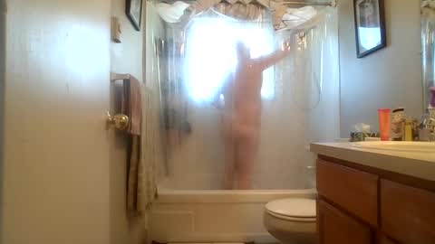 Snapshot of silverdragon70 chatting on September 13, 10:01 pm silverdragon70 online show from September 13, 10:01 pm