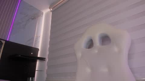 silvia online show from January 27, 5:58 pm