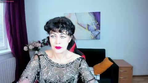 Silvia Wallec online show from April 29, 5:56 am