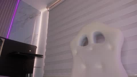 silvia online show from January 27, 5:58 pm