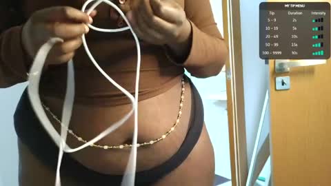 Simin Fox online show from May 17, 4:38 pm