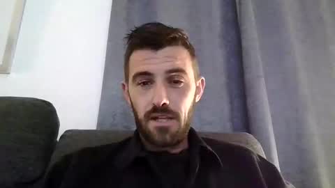 simomoliver online show from November 19, 6:28 pm