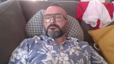 Si online show from April 30, 8:52 am