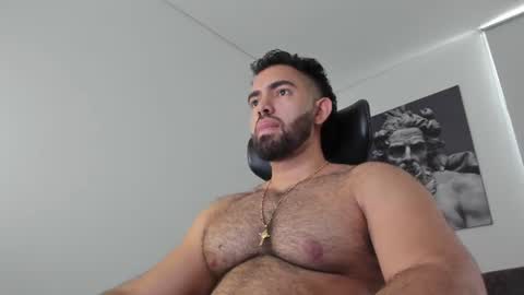 simon_leon01 online show from June 26, 10:48 pm