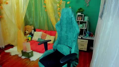 Simon Simpson          Modelo Independiente online show from October 28, 7:42 am