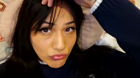 simonesighren online show from December 21, 1:45 am