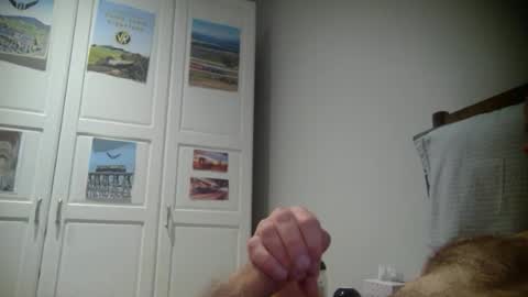 simonfrommelb online show from June 14, 5:09 am