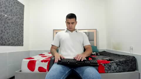 SIMON KELER online show from July 10, 10:42 am