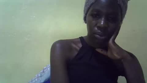 simplyloy33 online show from April 18, 7:58 pm