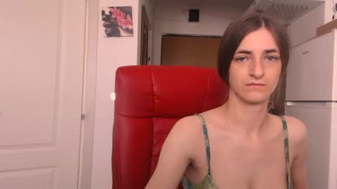 simyhvn online show from June 15, 7:44 am
