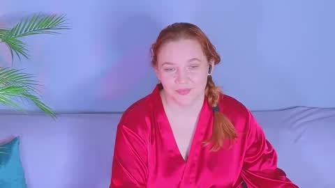 Snapshot of sinful_helena chatting on September 23, 4:50 am sinful_helena online show from September 23, 4:50 am