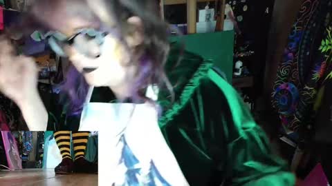 Sinstress hemlock online show from May 8, 12:16 am