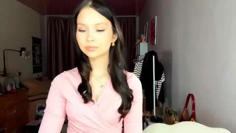 Emma online show from November 15, 11:45 am