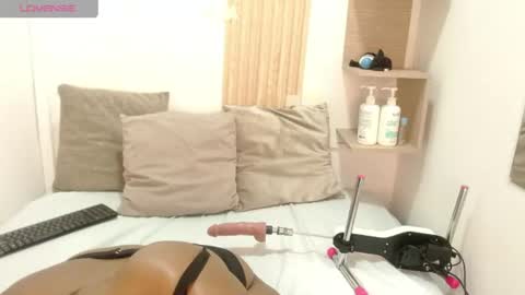 Elyzabeth online show from June 19, 5:19 pm