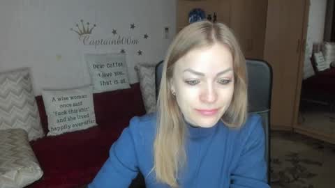 Snapshot of sirenasilk chatting on October 6, 3:13 am sirenasilk online show from October 6, 3:13 am
