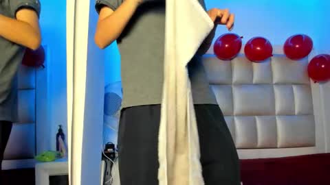 sirio_js online show from March 12, 1:42 am