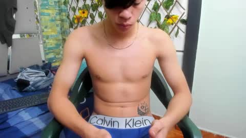 Snapshot of sirryant chatting on February 5, 1:47 am SIR RYANT online show from February 5, 1:47 am