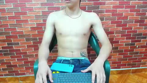 Snapshot of sirryant chatting on February 18, 2:59 pm SIR RYANT online show from February 18, 2:59 pm