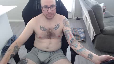 Snapshot of sirscotty831 chatting on December 5, 9:00 pm Sir Scotty online show from December 5, 9:00 pm