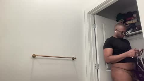 Sissyblkgoddess online show from May 9, 3:56 am