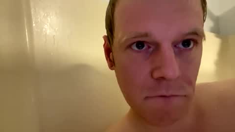 sissybtchboi online show from April 24, 8:44 pm