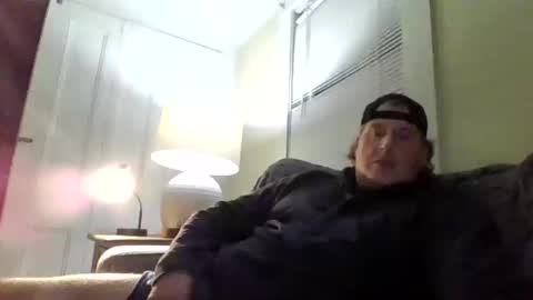 Snapshot of sixsixx73 chatting on October 11, 1:21 am Jimmy online show from October 11, 1:21 am