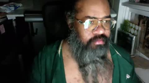 Snapshot of siyah_sakal chatting on February 9, 11:14 am siyah_sakal online show from February 9, 11:14 am