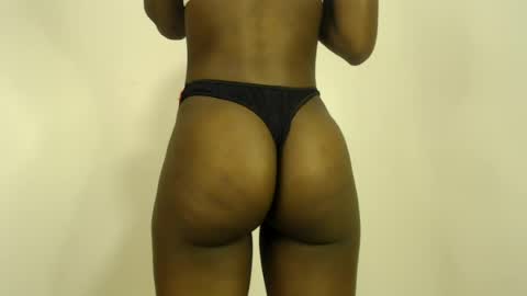 sizzly_ass online show from July 26, 9:12 pm