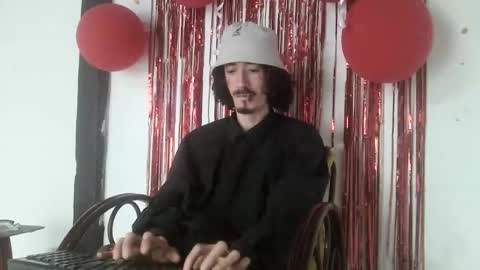 sk8sir online show from February 13, 7:28 pm